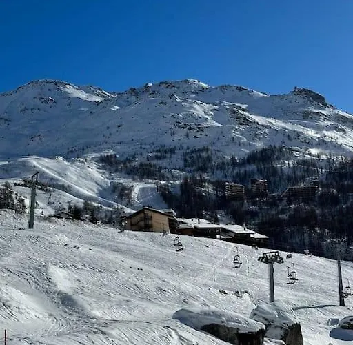 Skiing Dacha La Coquille